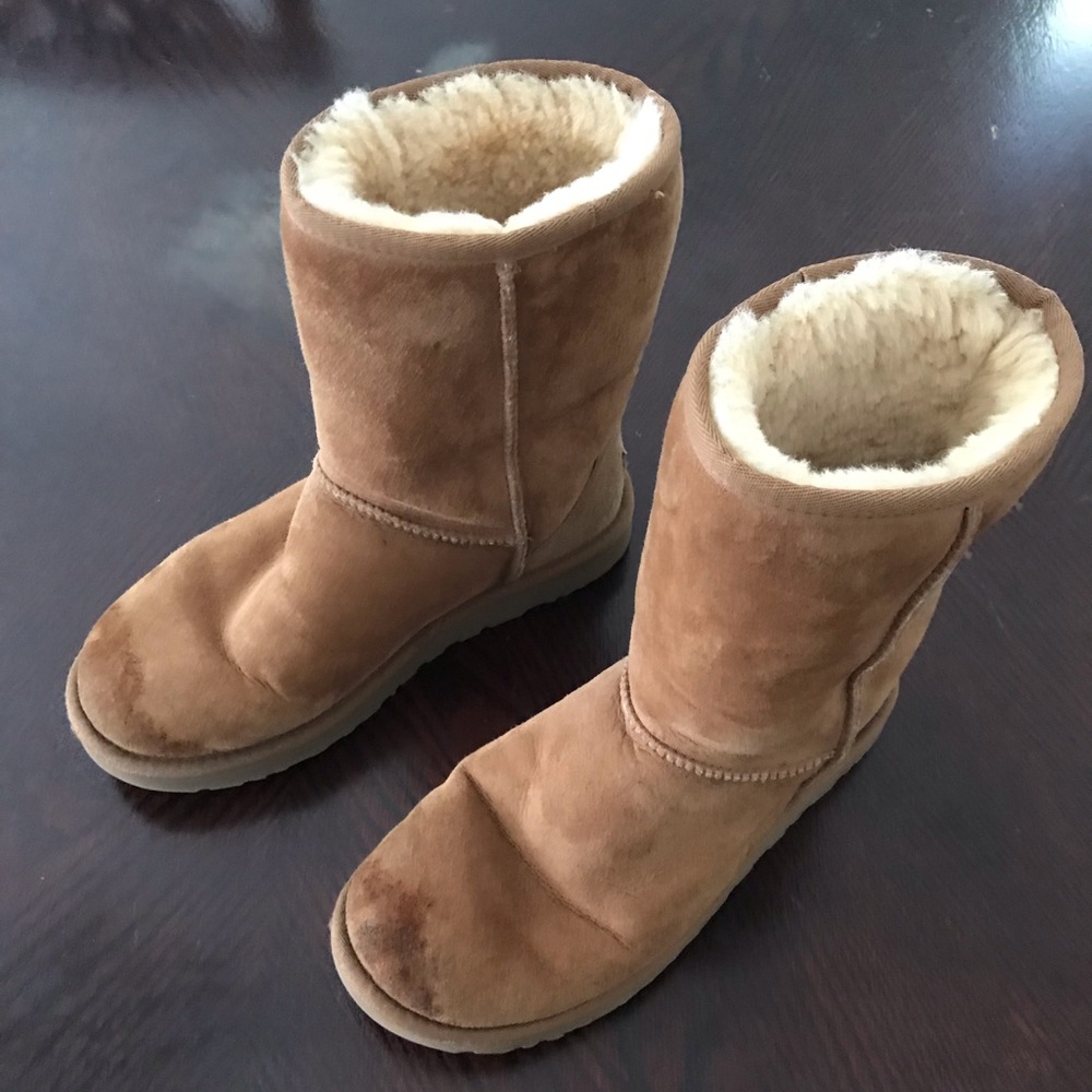 Uggs women boots size 8
